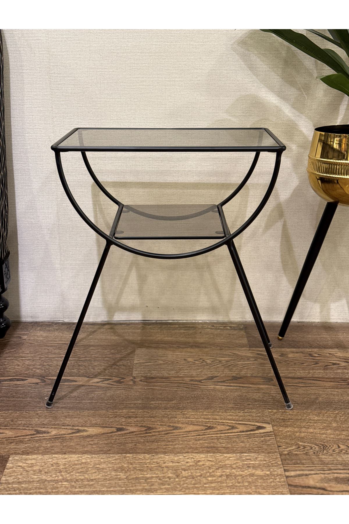 Pars Metal Camlı Yan Sehpa Siyah-Füme